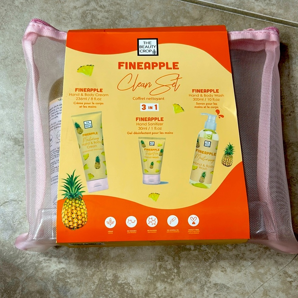 The beauty crop fineapple clean set brand new